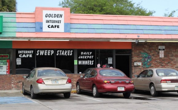 Golden Internet cafe, located