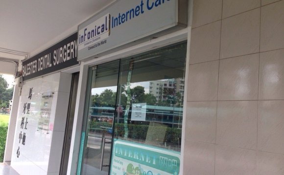 Internet Cafe - Singapore