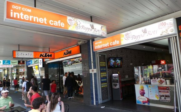 Internet cafes in Melbourne